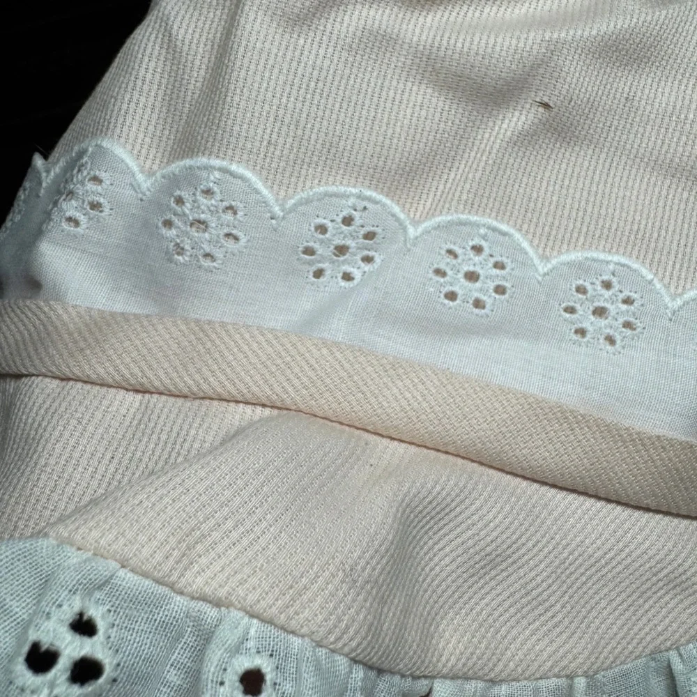 Vintage Baby Bonnet Pink Ribbed Eyelet Lace Trim Ribbon Tie Baptism Photo Prop